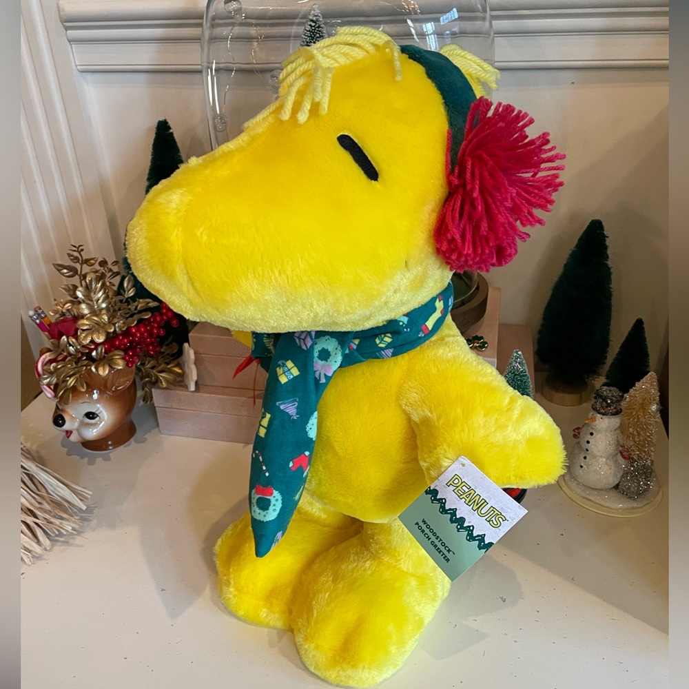 Adorable Peanuts Woodstock Porch Greeter NWT